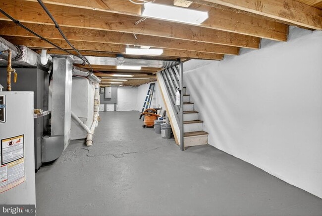 Building Photo - 2447 Turner St