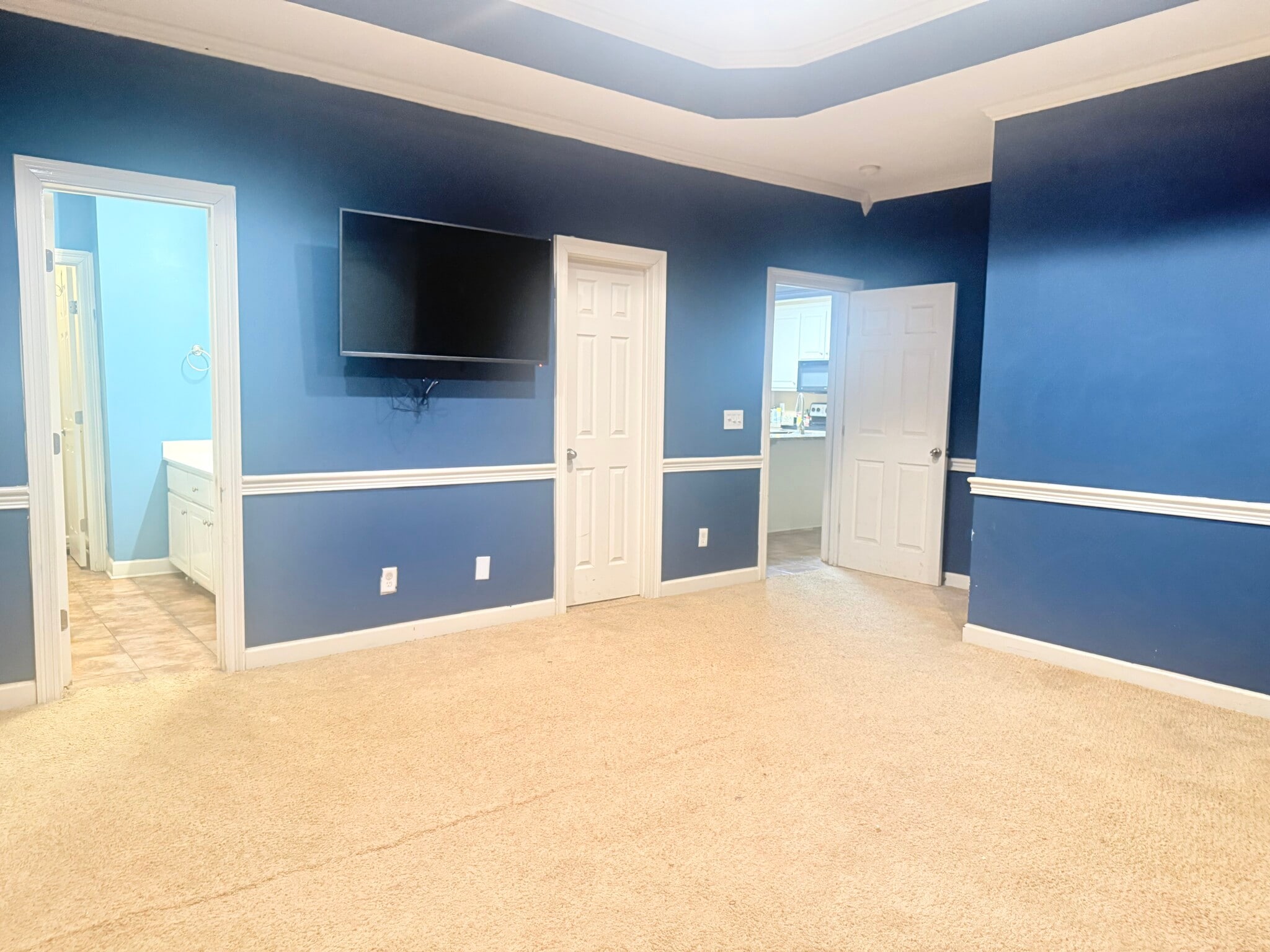 Building Photo - 635 Hampshire Dr