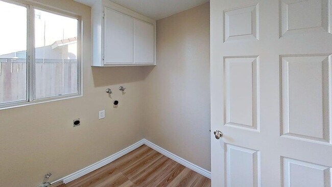 Building Photo - 13156 Gold Rush Dr