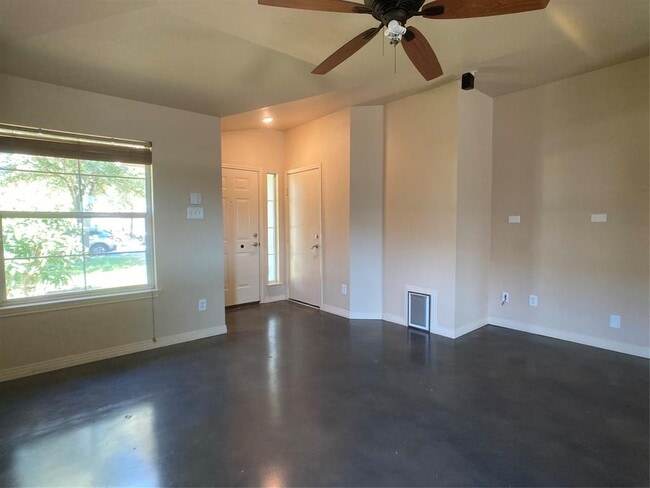 Building Photo - 1009 Grey Castle Dr