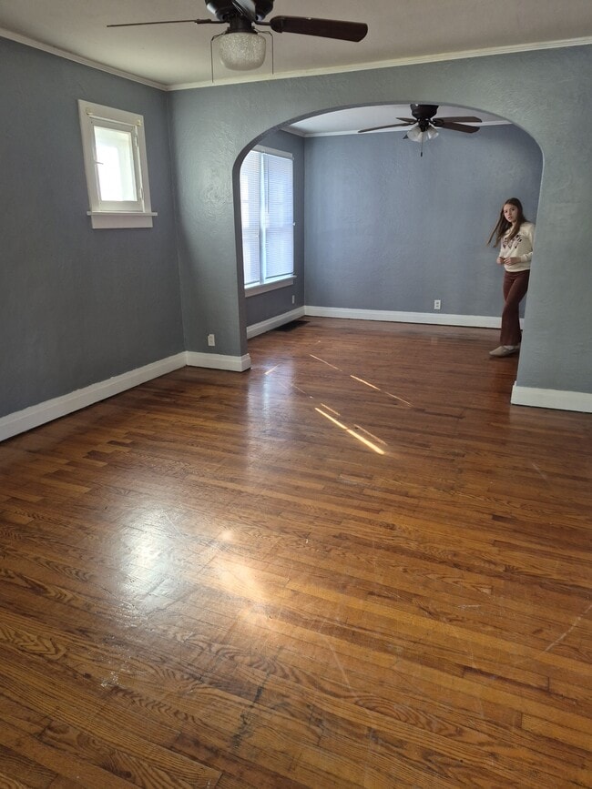 Building Photo - 429 Shirley Ave