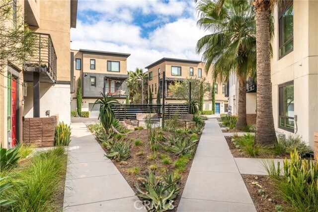 Building Photo - 2850 N Glassell St