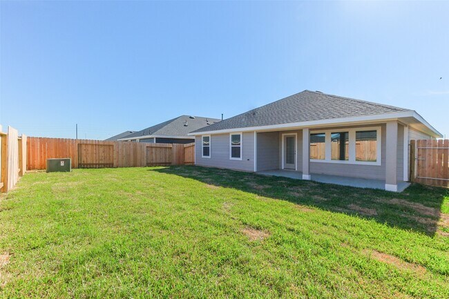Building Photo - 31718 Hallington Hl Ln