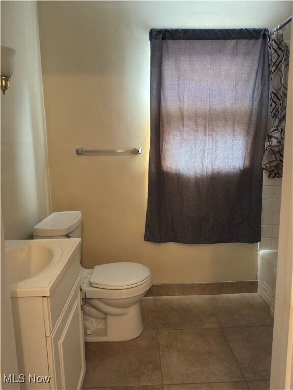 Building Photo - 52 Willow Dr