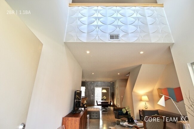 Building Photo - 4112 Walnut St