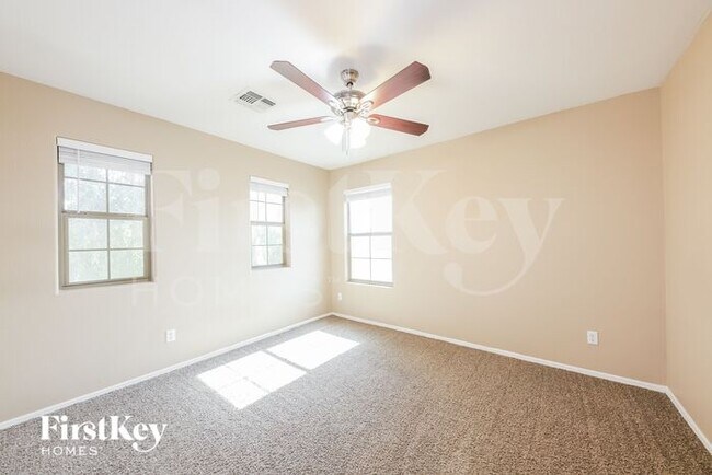 Building Photo - 14251 W Windrose Dr