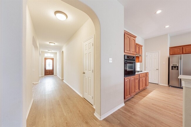 Building Photo - 13727 Charterhouse Way