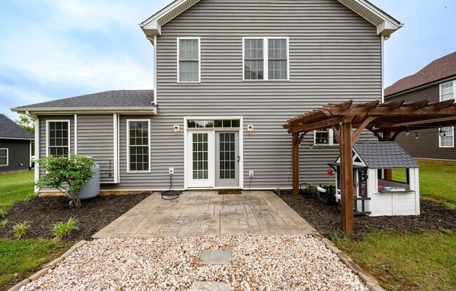 Building Photo - 3 Bedroom Home in Goode