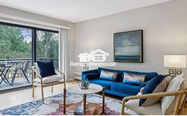 Building Photo - Available Now: Beautiful Fully Furnished 2...