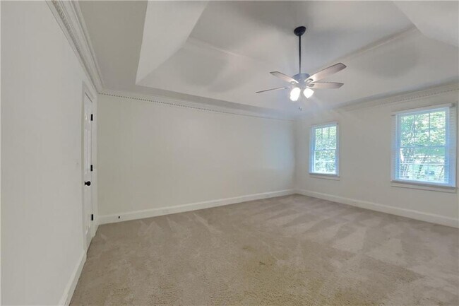Building Photo - 5340 Bannergate Dr