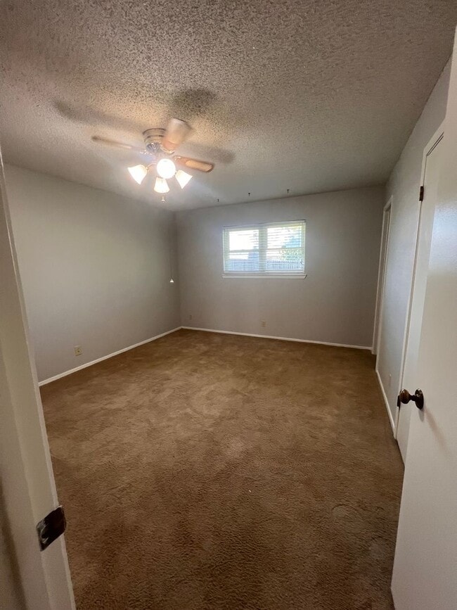 Building Photo - Great Family Home in Northeast Midland