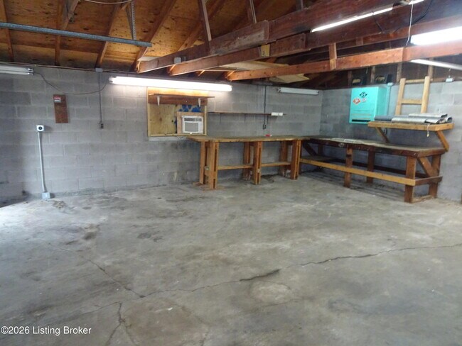 Building Photo - 226 Downes Ln