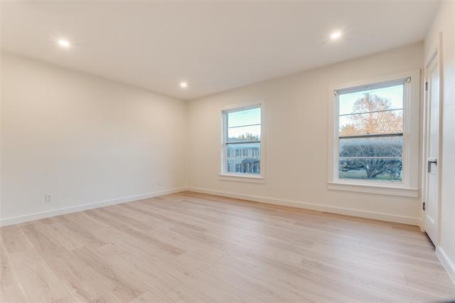 Building Photo - 6367 Oriole Dr