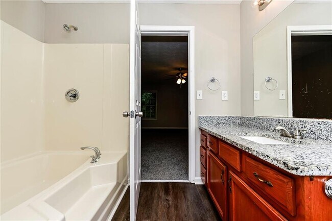 Building Photo - 2207 Boulder Springs Dr