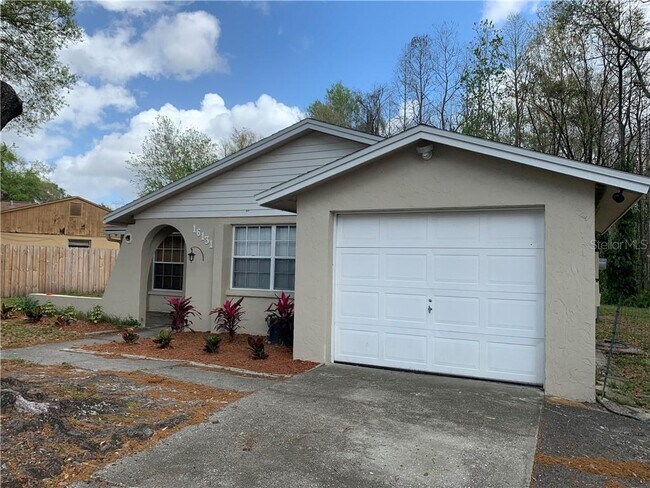 Building Photo - 16131 Manorwood Cir