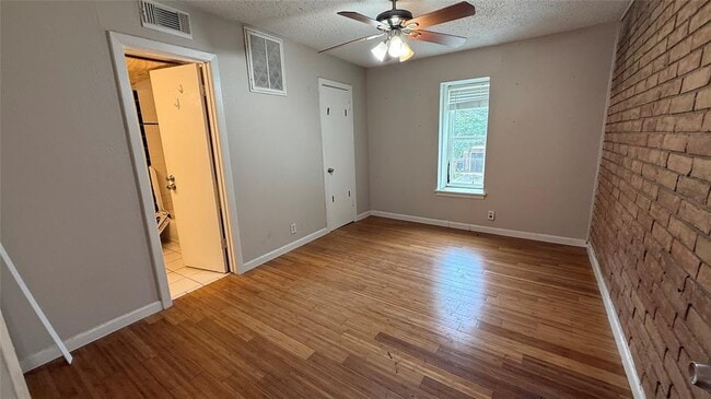 Building Photo - 710 Colquitt St