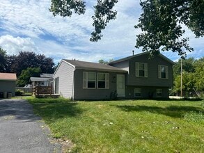 Building Photo - 10073 W Crissy Ave