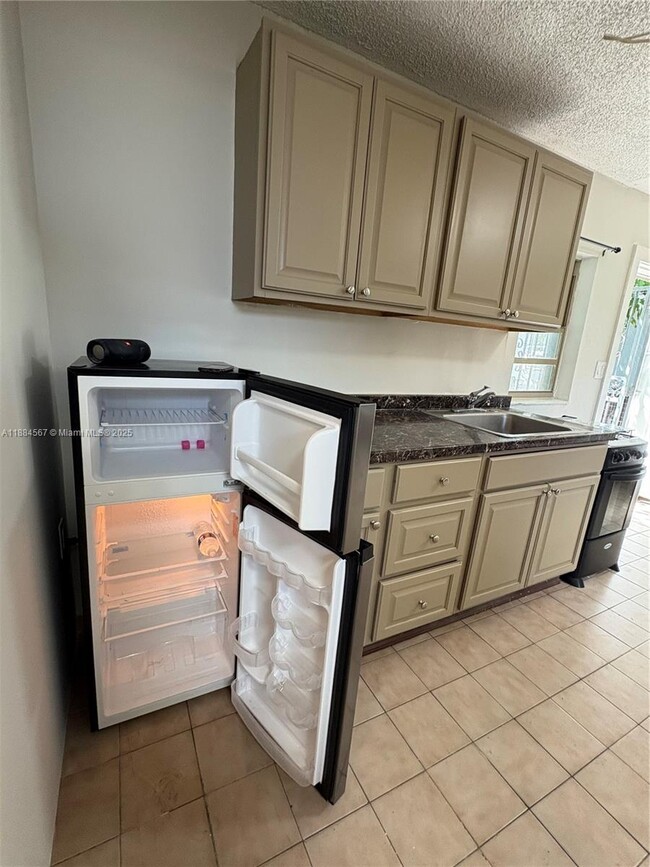 Building Photo - 2395 NW 4th St