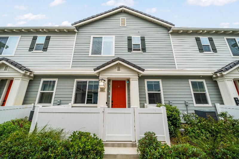 Building Photo - 524 Surfbird Ln