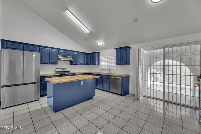 Building Photo - 1325 Whirlaway Dr