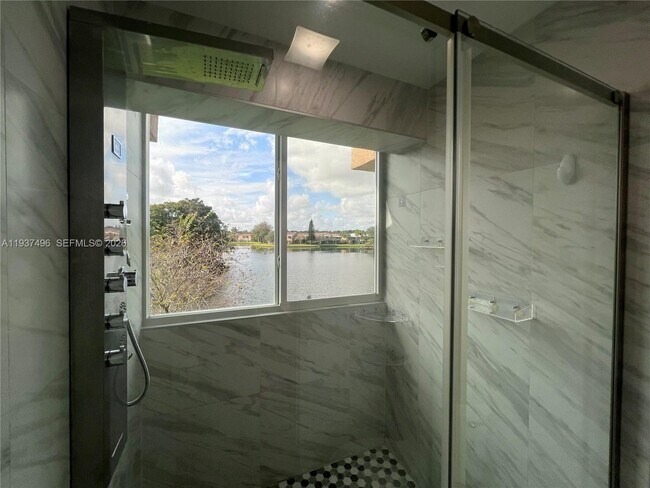 Building Photo - 7852 NW 7th Ct