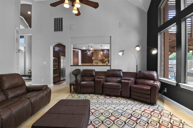 Building Photo - 21131 Beech Landing Ln