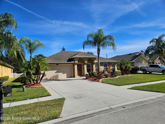 Primary Photo - 2014 Snapdragon Dr NW