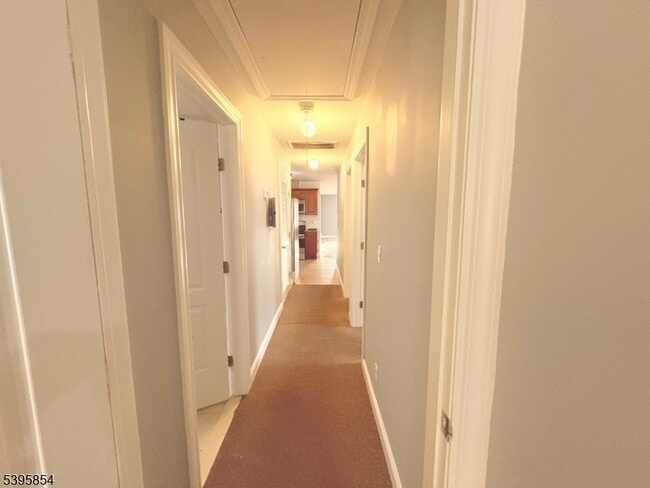 Building Photo - 1025 E Grand St