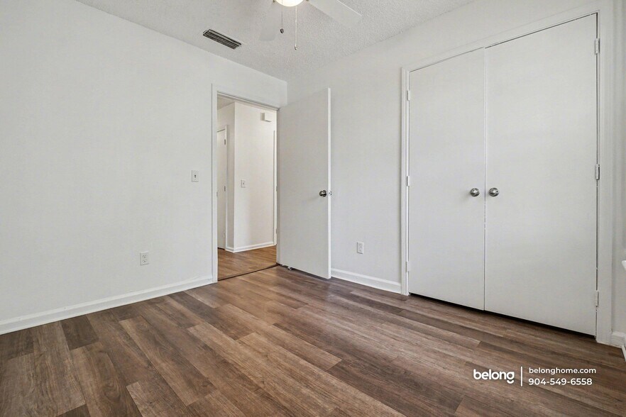 Building Photo - 1995 W 4th St