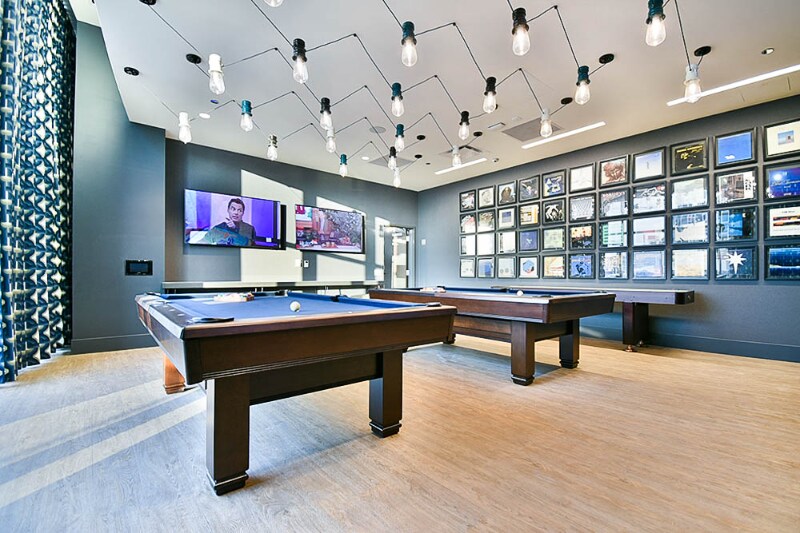 Building Photo - 17 S Halsted St