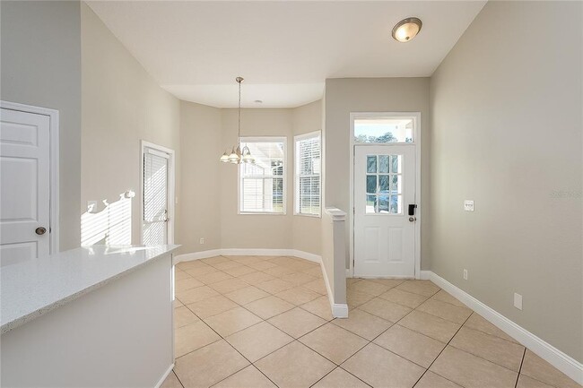 Building Photo - 3300 Hickman Ave