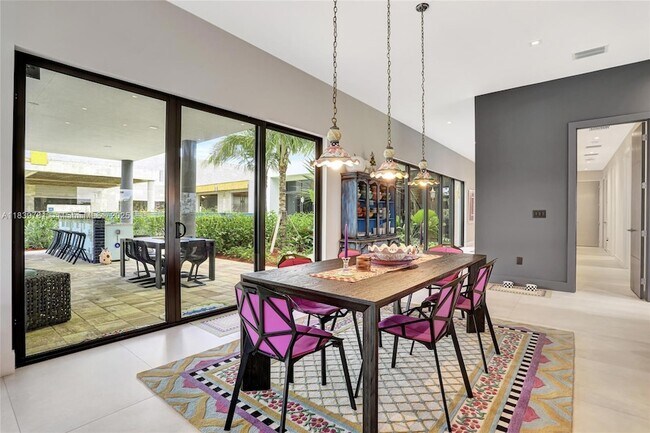 Building Photo - 16709 Botaniko Dr N