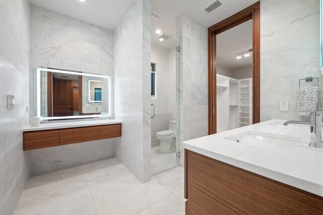 Building Photo - 3500 Cactus Wren Way
