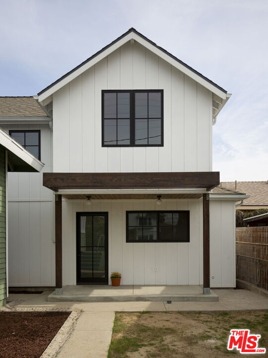 Building Photo - 424 N Avenue 64