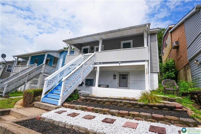 Primary Photo - 775 Edgemont Ave