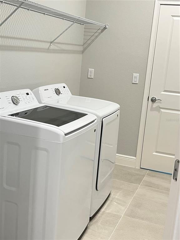 Building Photo - 4836 Shady Pnes Dr