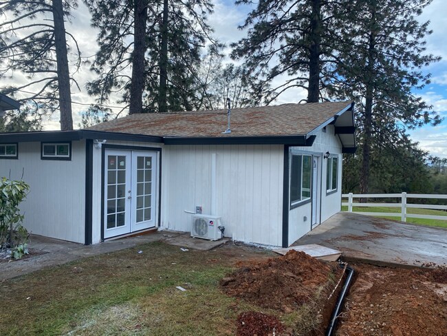 Building Photo - 2880 Winter Ct