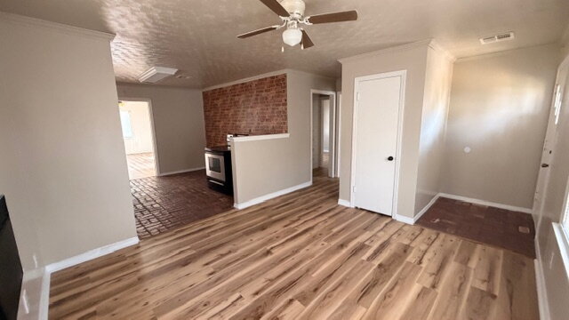 Building Photo - 3-bed, 1-bath Home