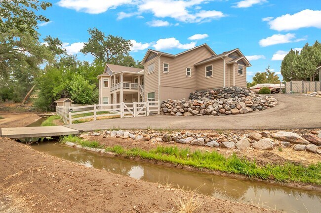 Building Photo - 2245 Idella Ct