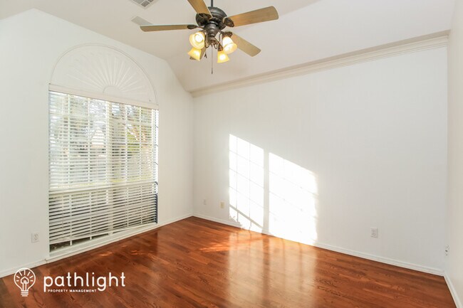 Building Photo - 703 N Butternut Ct, Broken Arrow, OK, 74012