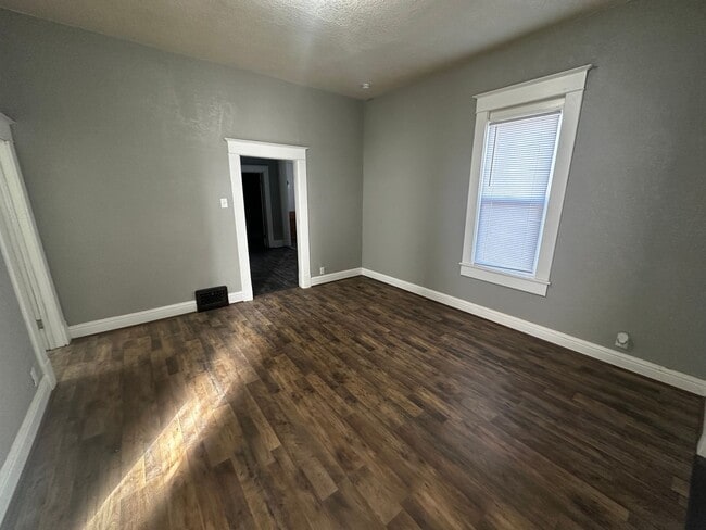 Building Photo - 2215 Lafayette St