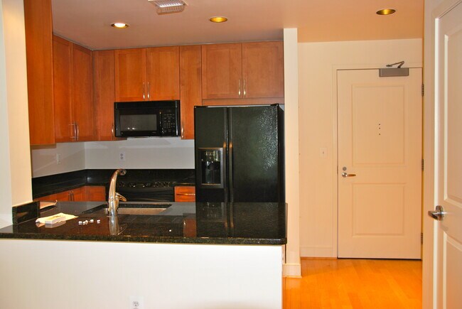 Building Photo - 4101 Albemarle St NW