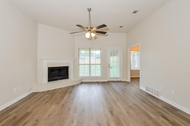 Building Photo - 7473 Beauregard Cove