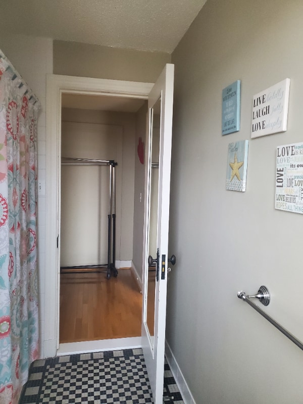 Building Photo - 15 E Kirby St