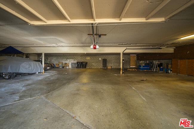 Building Photo - 302 Ashland Ave