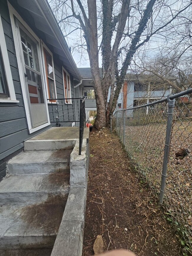 Building Photo - Downtown Bungalow with SO much Charm!