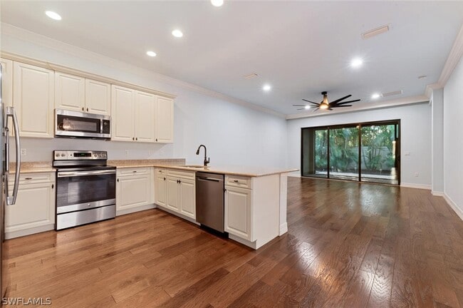 Building Photo - 13419 Silktail Dr