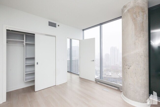 Building Photo - 330 W Grand Ave