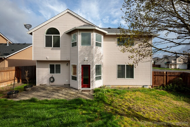 Building Photo - 34692 Cascade St