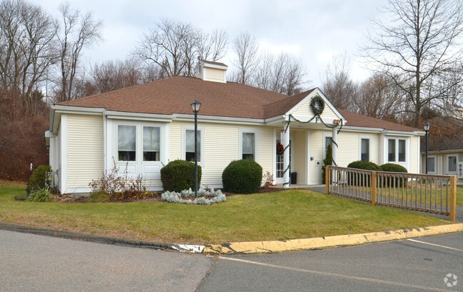 Building Photo - Stonecroft Village *WAITLIST IS CLOSED*